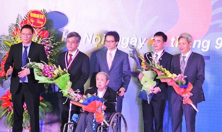 Otorgan premio Tran Dai Nghia en honor de los científicos nacionales  - ảnh 1