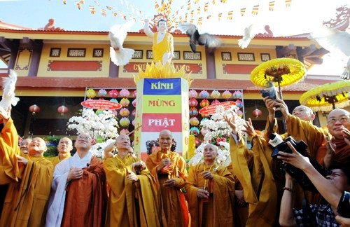 Cambios innovadores en borrador de Ley de Religión y Creencias de Vietnam - ảnh 1