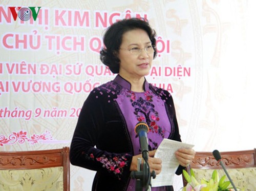Presidenta del Parlamento vietnamita cumple agenda de trabajo en Camboya - ảnh 1