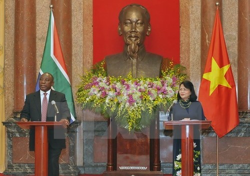 Estrechan cooperación multifacética entre Vietnam y Sudáfrica - ảnh 1