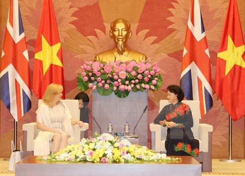 Órganos legislativos de Vietnam y el Reino Unido intensifican la cooperación - ảnh 1