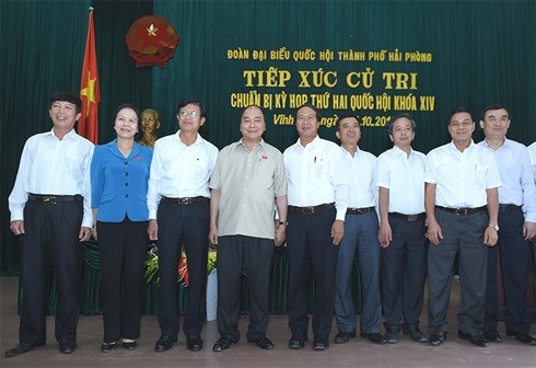 Premier vietnamita se reúne con el electorado de Hai Phong - ảnh 1