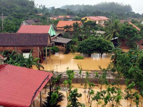 Localidades vietnamitas dispuestas a enfrentar huracán Sarika - ảnh 1