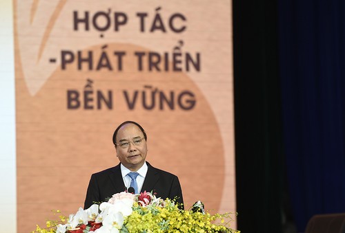 Asiste premier vietnamita a la Conferencia de Promoción inversionista de Long An - ảnh 1