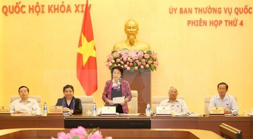 Culmina cuarta reunión del Comité Permanente de la Asamblea Nacional de Vietnam - ảnh 1
