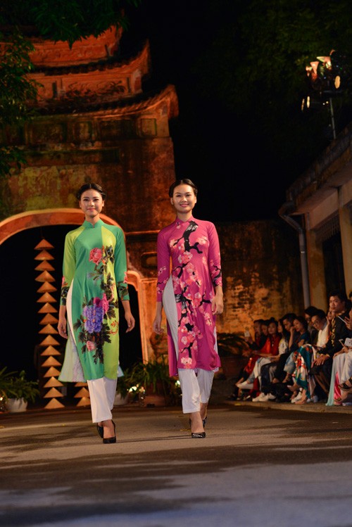 Festival de Ao Dai de Hanoi 2016 transmite mensaje cultural al público mundial - ảnh 1