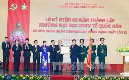 Universidad Nacional de Economía de Hanoi favorece el emprendimiento - ảnh 1