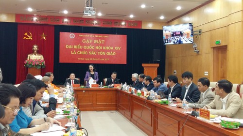 Parlamentarios religiosos contribuyen a garantizar derecho de libertad de culto en Vietnam - ảnh 1