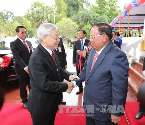 Vietnam y Laos intensifican relaciones multilaterales - ảnh 1