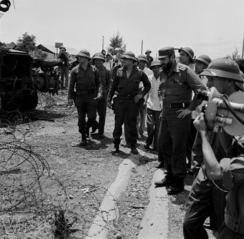 Imágenes de Fidel en Vietnam en tiempos de guerra - ảnh 8