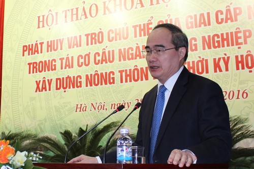 Vietnam promueve el papel de agricultores en la reestructuración agraria  - ảnh 1