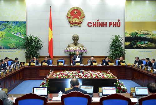 Comienza en Vietnam reunión gubernamental ordinaria de noviembre  - ảnh 1