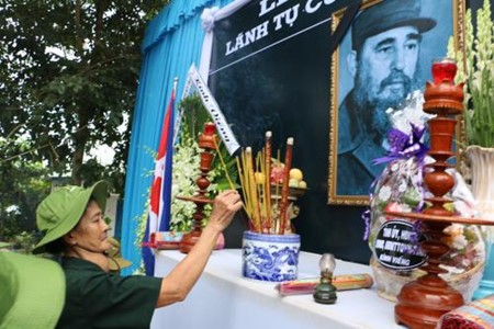 Vietnam en día de duelo nacional en homenaje al líder cubano, Fidel Castro - ảnh 2
