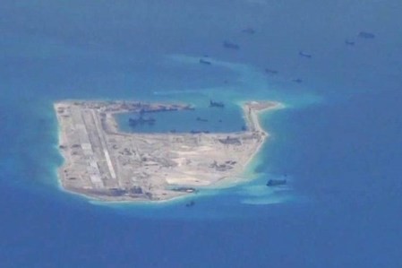 Expertos extranjeros llaman a cooperación internacional para resolver disputas en Mar del Este  - ảnh 1