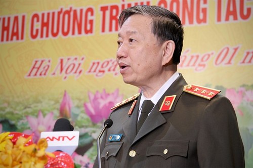 Urgen en Hanoi a garantizar seguridad ciudadana en próximas fiestas del Tet - ảnh 1