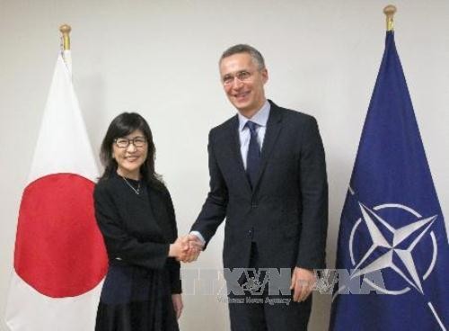 Ministra de Defensa japonesa visita la sede de la OTAN - ảnh 1