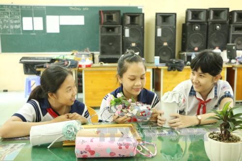 Colegio de An Lac Thon estimula pasión por las ciencias en sus alumnos - ảnh 1