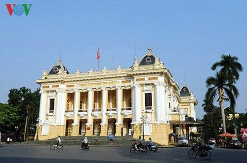 Teatro de la Ópera de Hanoi abierto al público, hito cultural de 2016 - ảnh 1