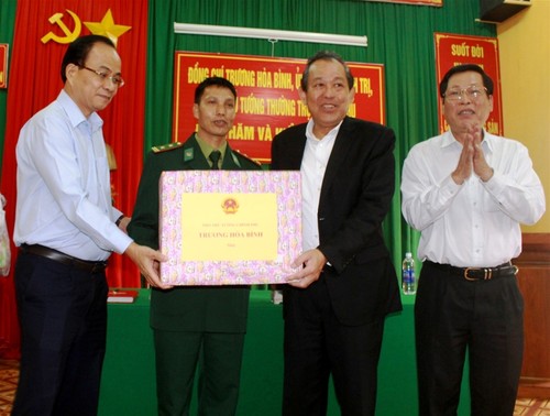 Llaman a acelerar reforma administrativa y mejorar entorno empresarial en provincia de Dak Nong - ảnh 1
