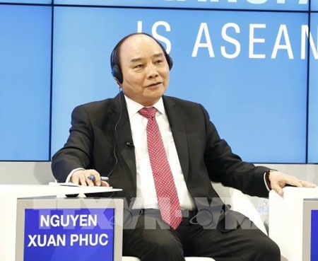 Primer ministro vietnamita finaliza actividades en Davos - ảnh 1
