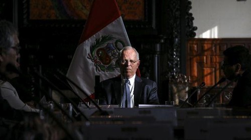 Baja nivel de aprobación de presidente peruano - ảnh 1