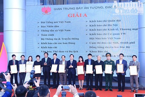 Concluye Festival de la Prensa de Vietnam 2017 - ảnh 1