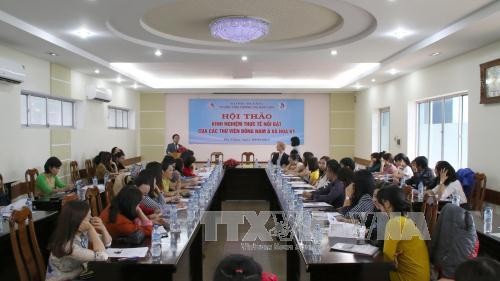 Intercambian experiencias en bibliotecas centros superiores de Vietnam y Estados Unidos - ảnh 1