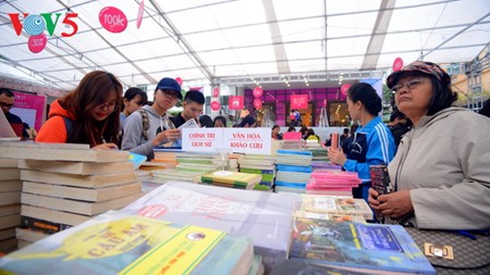 Vietnam prioriza ampliar movimiento de lectura en toda la sociedad - ảnh 2