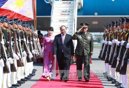 Primer ministro de Vietnam participa en trigésima Cumbre de la Asean - ảnh 1
