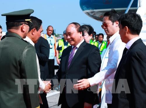 Premier vietnamita comienza agenda en Filipinas - ảnh 1