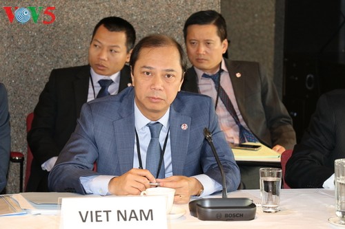 Reafirma Vietnam consideración a lazos Asean-Canadá en XIV diálogo bilateral en Ottawa - ảnh 1