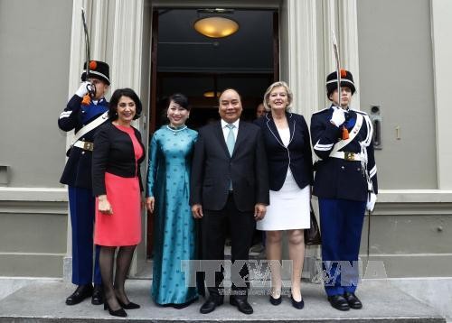 Premier vietnamita finaliza su visita a los Países Bajos - ảnh 1
