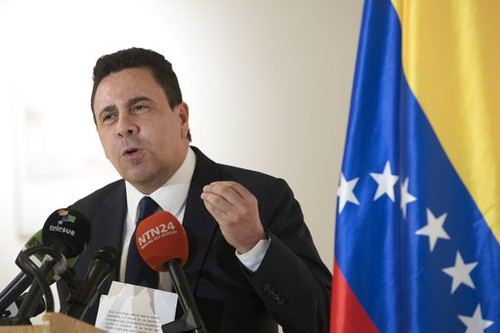 Gobierno venezolano anuncia la revisión de las relaciones con Estados Unidos - ảnh 1