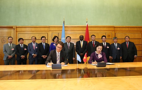 Dirigente vietnamita se reúne con líderes de organizaciones internacionales en Ginebra - ảnh 1