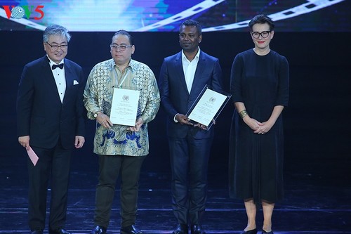 Honran a los mejores filmes y actores de Vietnam en el Festival de Cine 2017 - ảnh 1