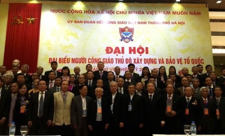 Celebran VII Congreso de Solidaridad Cristiana de Hanoi  - ảnh 1