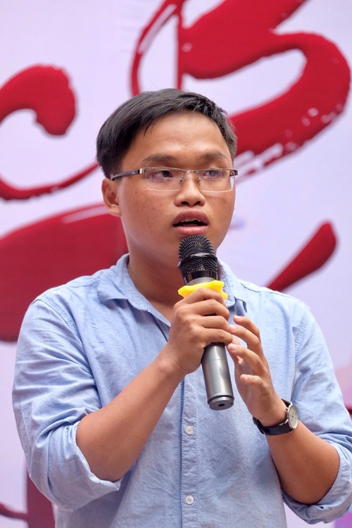 La nueva poesía y el afán creador de los jóvenes poetas de Ciudad Ho Chi Minh - ảnh 1