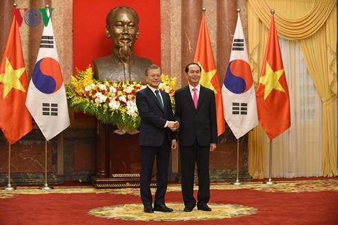 Presidente vietnamita da la bienvenida a su par surcoreano  - ảnh 1
