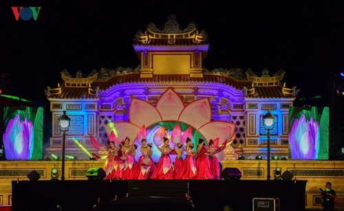 Festival del Loto contribuye a promover el turismo en Hue - ảnh 1
