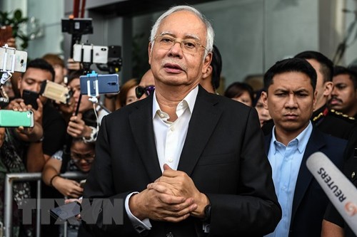 Ex primer ministro de Malasia niega ante tribunal las acusaciones de actos de corrupción  - ảnh 1