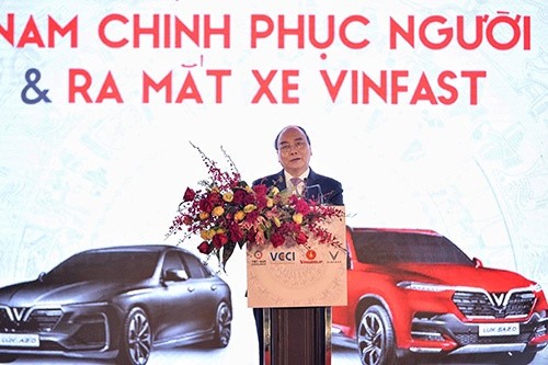 VinFast pone a venta modelos de automóviles y motocicletas eléctricas made in Vietnam - ảnh 1