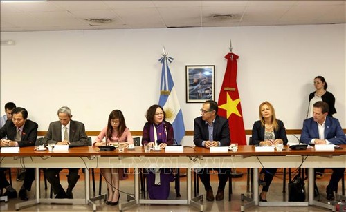 Delegación parlamentaria de Vietnam concluye visita de seis días a Argentina - ảnh 1