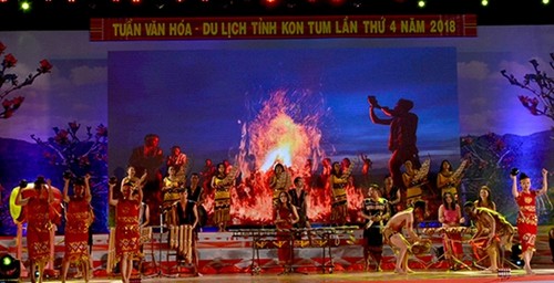 Promueven imagen de Kon Tum en su cuarta Semana Cultural-Turístico - ảnh 1