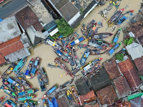 Autoridades indonesias advierten del riesgo sobre un nuevo tsunami - ảnh 1