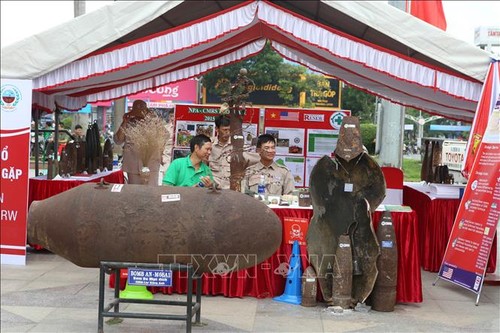 Vietnam actúa por ser libre de los impactos de las bombas y minas remanentes de la guerra - ảnh 1
