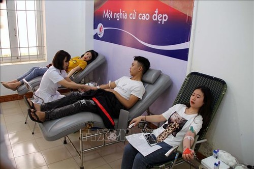 Promueven en varias localidades vietnamitas la donación de sangre - ảnh 1