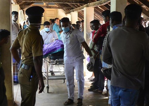 Detienen a 13 personas vinculadas en ataques con bombas en Sri Lanka - ảnh 1