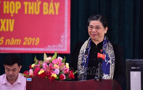 Vicepresidenta parlamentaria vietnamita contacta con electorado de Son La - ảnh 1