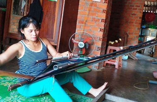 Aldea de Kmrong Prong A mantiene arte de tejido tradicional - ảnh 1