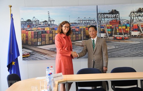 Vietnam y la Unión Europea firmarán tratado de libre comercio en unos días - ảnh 1